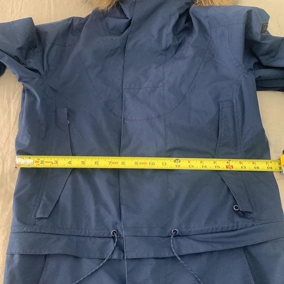 Burton one piece snowsuit - Picture 10 of 11